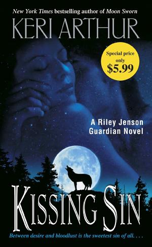 Cover image for Kissing Sin by Keri Arthur.