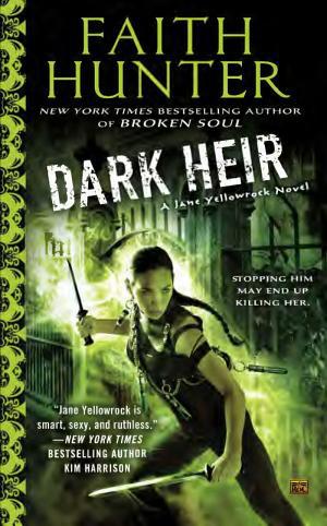 Cover image for Dark Heir by Faith Hunter.