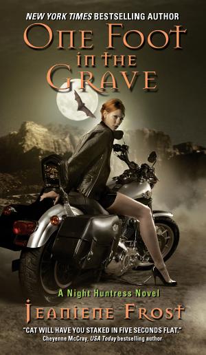 Cover image for One Foot in the Grave by Jeaniene Frost.