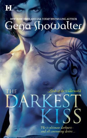 Cover image for The Darkest Kiss by Gena Showalter.