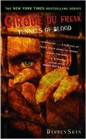 Cover image for Tunnels of Blood by Darren Shan.