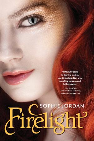 Cover image for Firelight by Sophie Jordan.